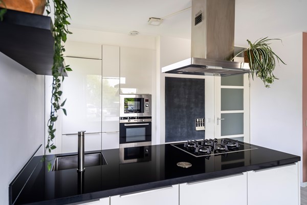 Medium property photo - Stationsweg 73, 4141 HE Leerdam